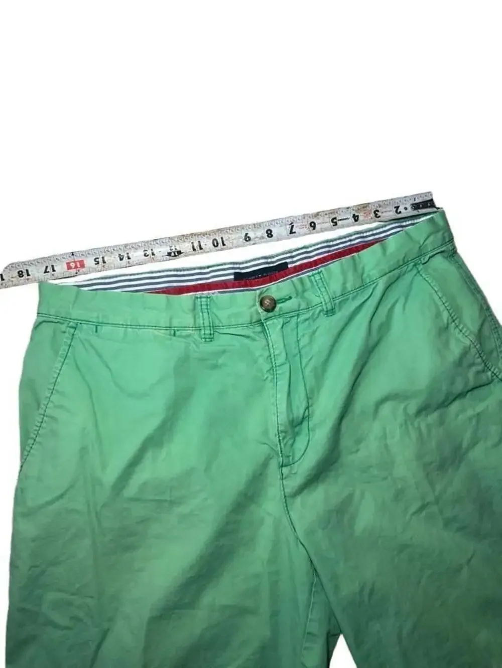 Tommy Hilfiger Men's Green Chino Shorts, Size 35